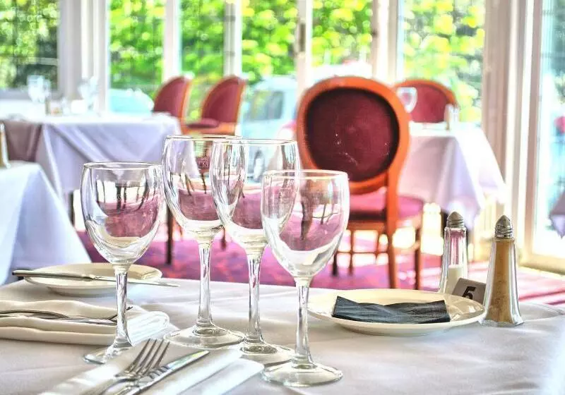 The Hermitage Hotel   Oceana Collection