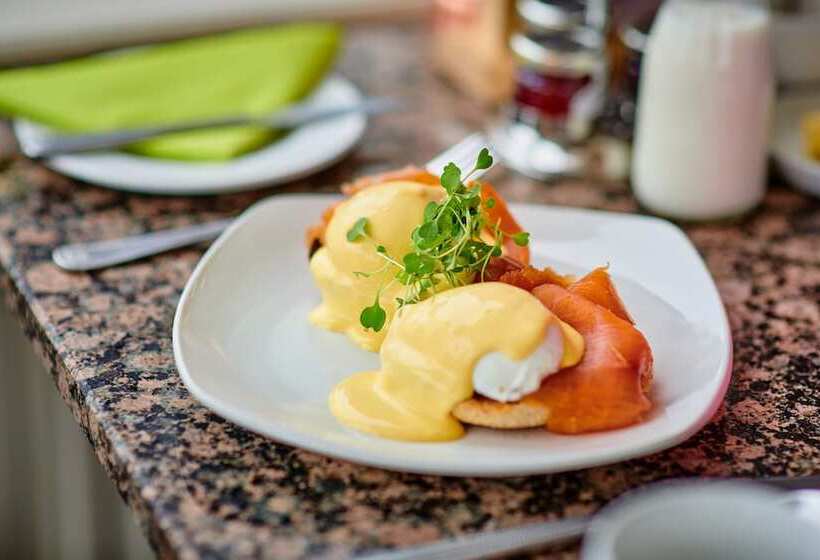 هتل The Parklands