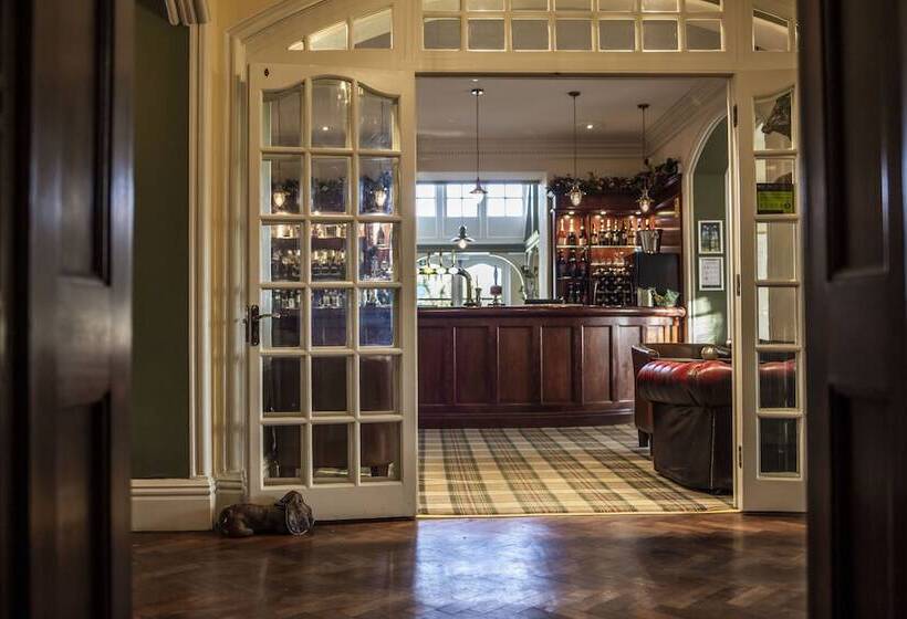 호텔 The Penrallt Country House