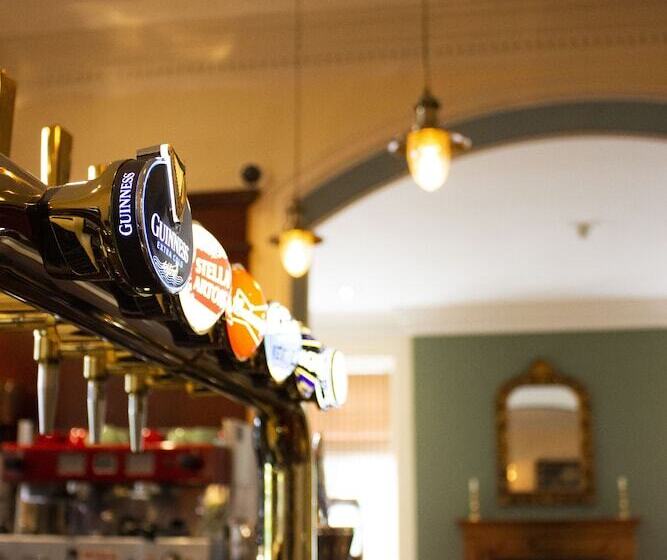 호텔 The Penrallt Country House