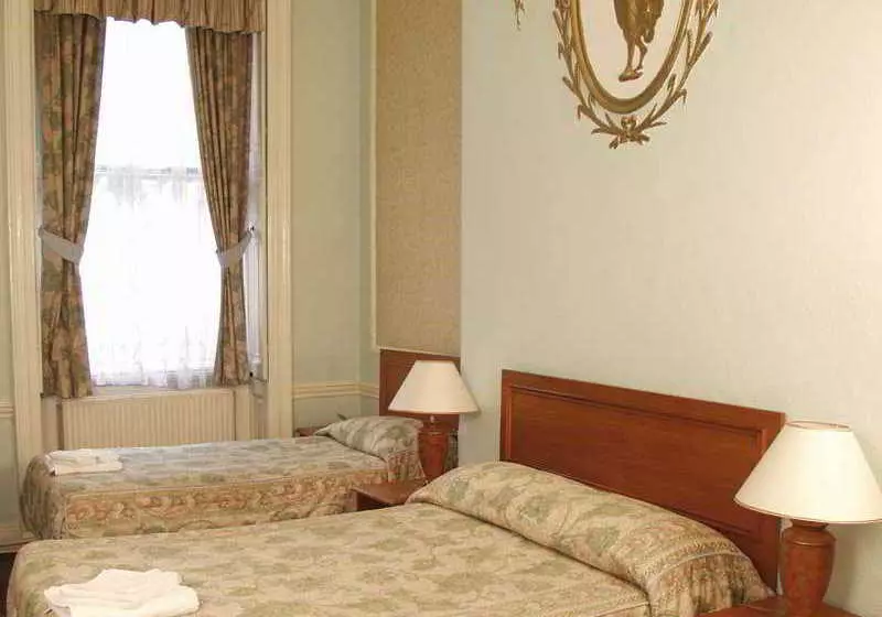 ホテル Wigmore Court