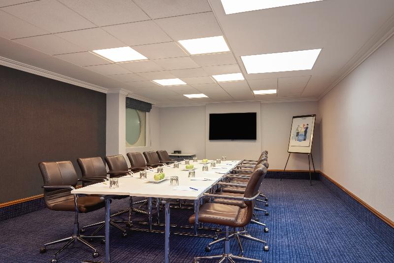 Novotel London Stansted Airport