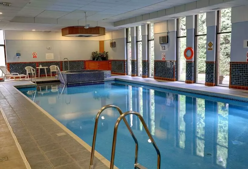 호텔 Best Western Woodlands