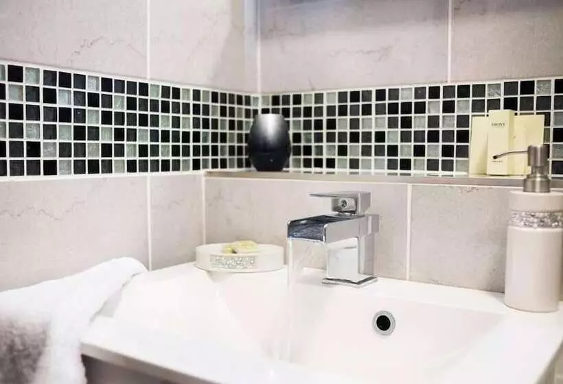 Отель White Hart