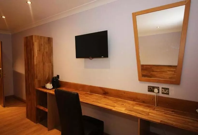 فندق Westone Manor