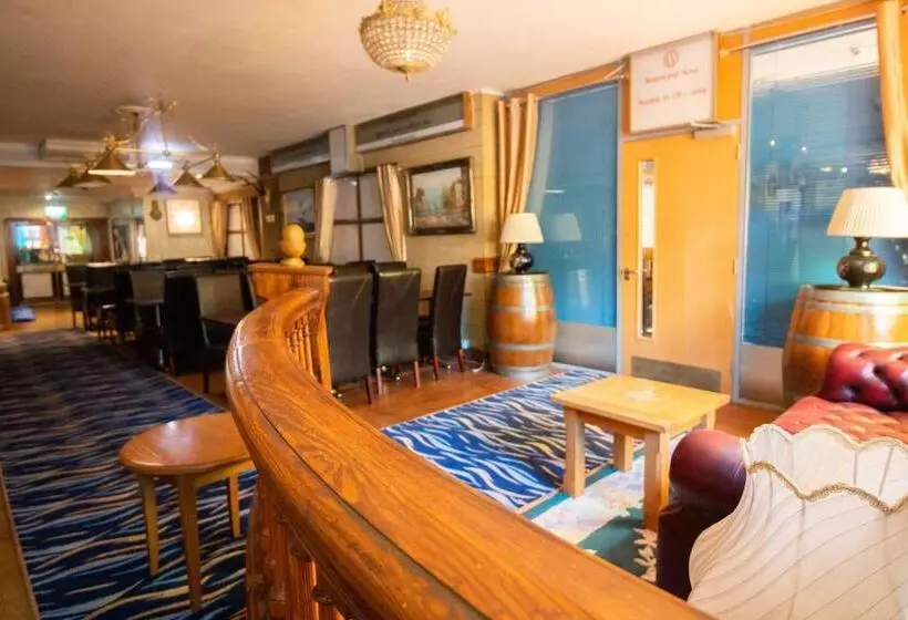 فندق Westone Manor