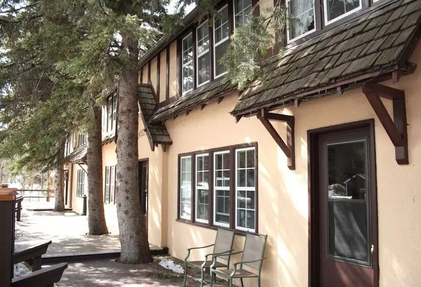 בית מלון כפרי Crandell Mountain Lodge