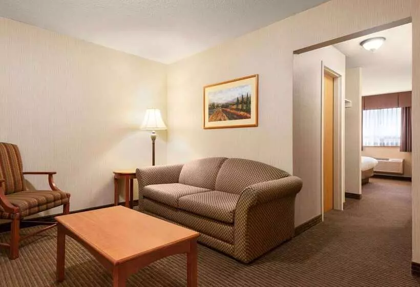 호텔 Days Inn By Wyndham Swift Current