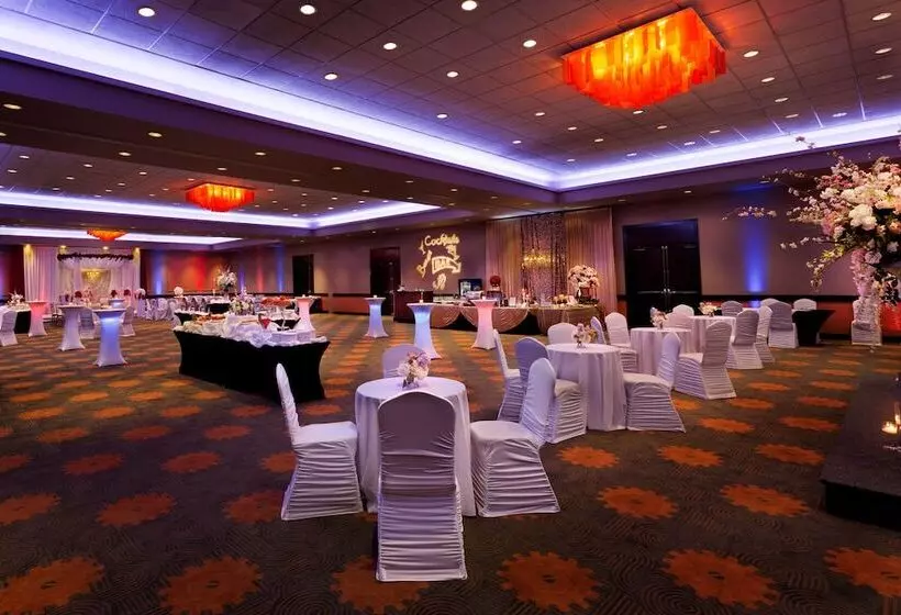 Executive Hotel Vancouver Airport