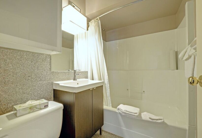 ホテル Helm's Inn