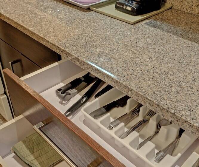 ホテル Helm's Inn