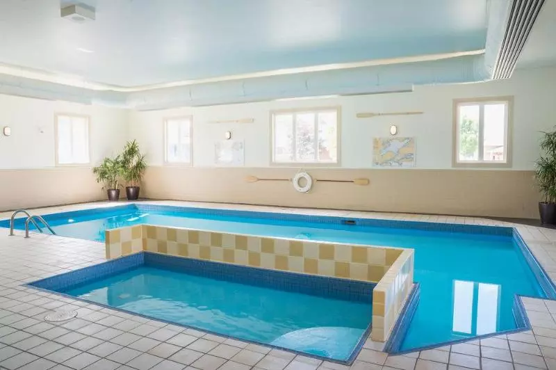 בית מלון כפרי Maritime Inn Port Hawkesbury