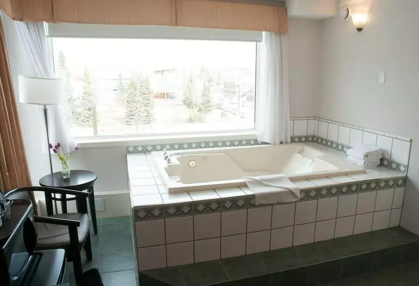 酒店 Coast High Country Inn