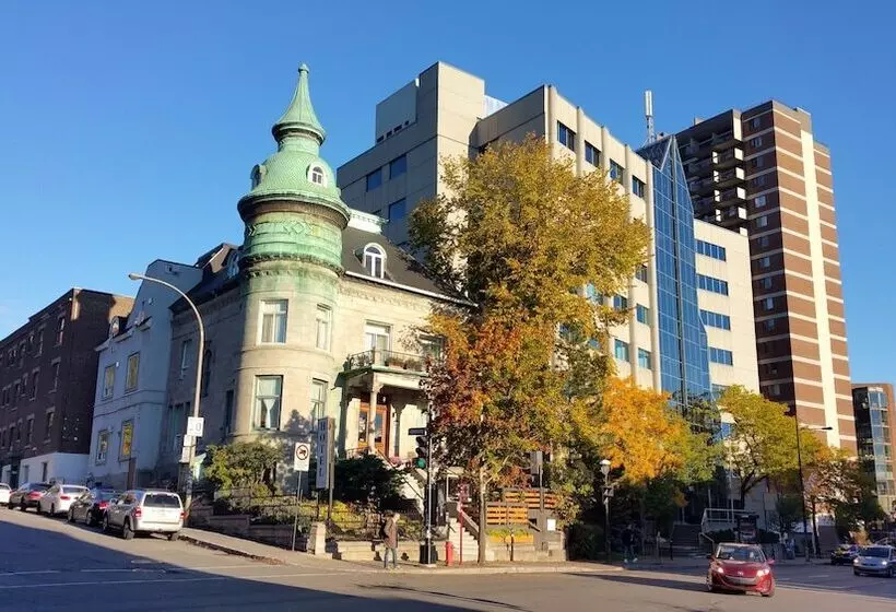 Отель De Paris Montreal