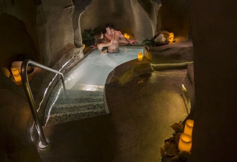 Szálloda Kingfisher Pacific Resort & Spa