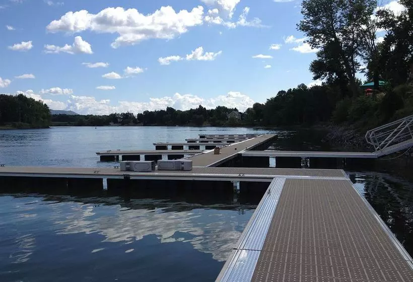 호텔 Hôtel Les Trois Tilleuls