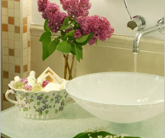 호텔 Hôtel Les Trois Tilleuls