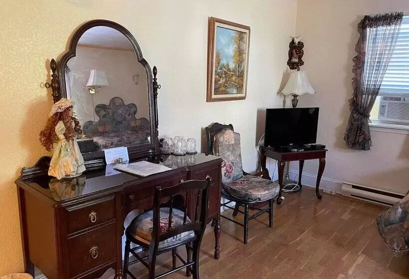 酒店 Marshlands Inn