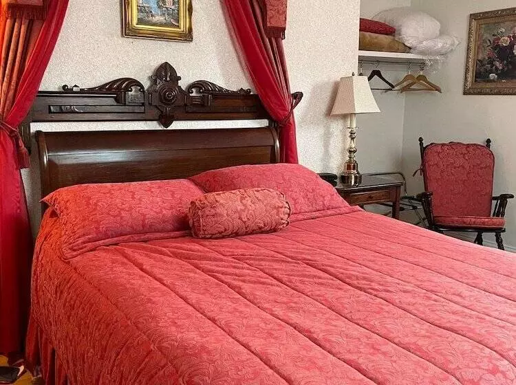 酒店 Marshlands Inn