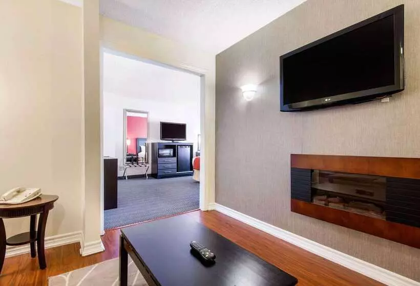 호텔 Quality Inn & Suites 5585 Ambler Drive Mississauga Ontario