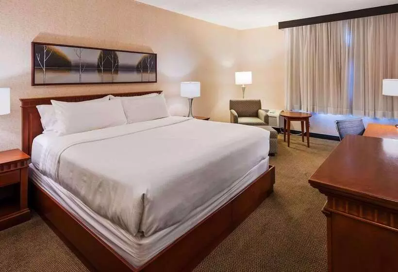 Radisson Hotel Montreal Airport