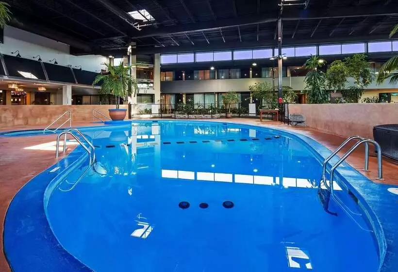 Radisson Hotel Montreal Airport