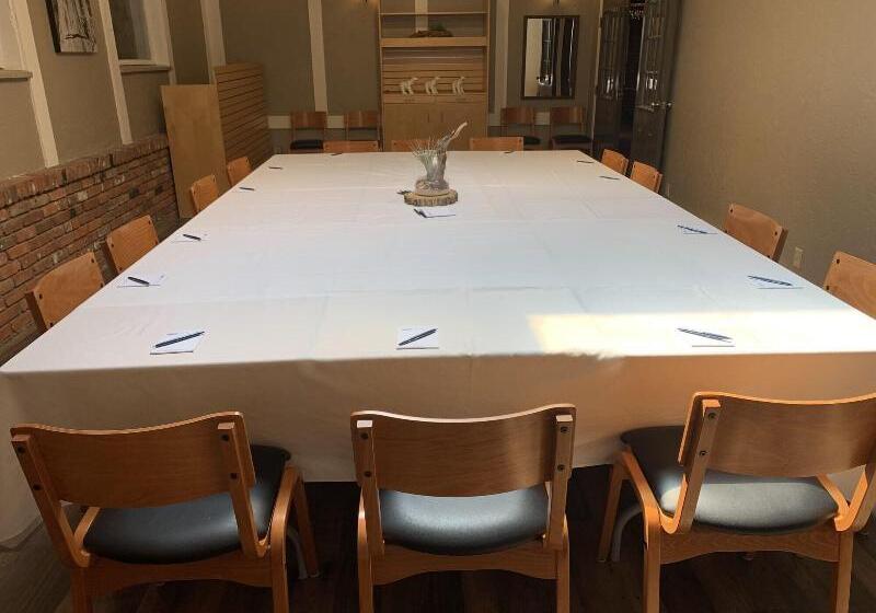 Regent Hotel Revelstoke