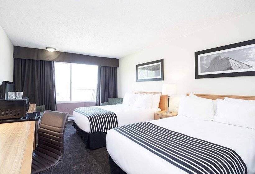 Hotel Sandman Inn Mcbride