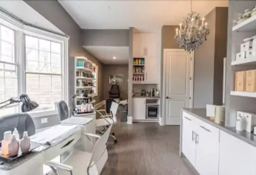 ホテル Idlewyld Inn & Spa