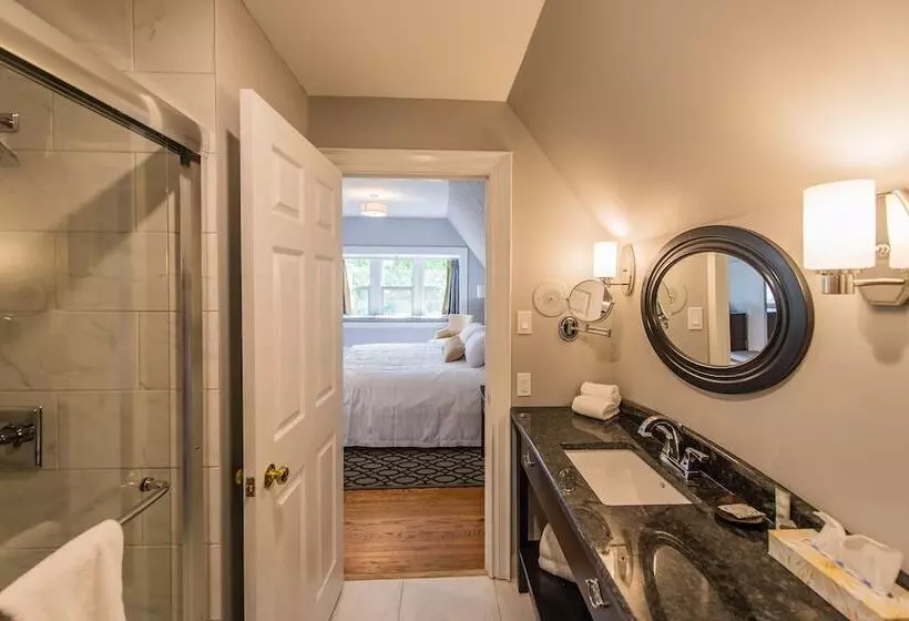 ホテル Idlewyld Inn & Spa