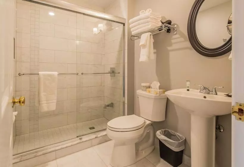 ホテル Idlewyld Inn & Spa