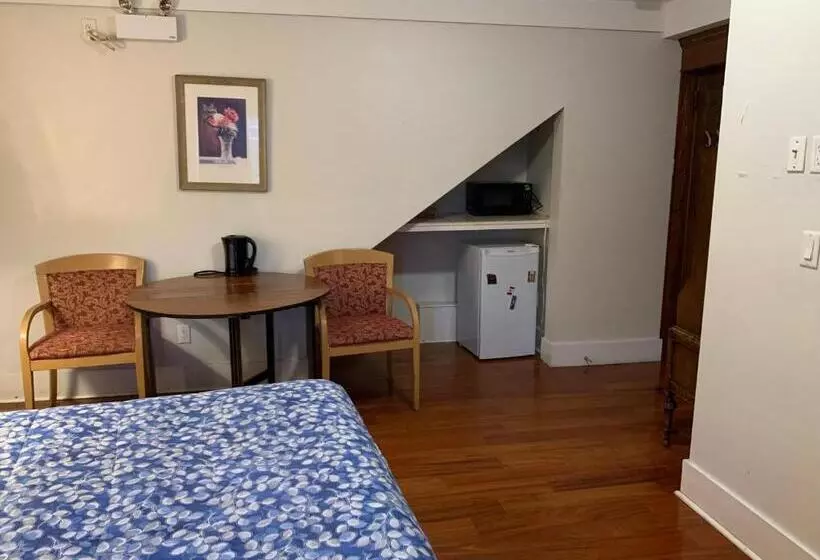 호텔 Manor Guest House