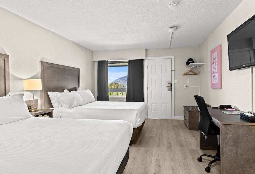 هتل The Vista Inn