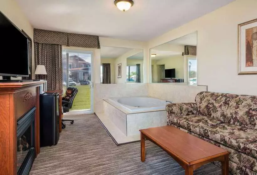 호텔 Travelodge By Wyndham Gananoque