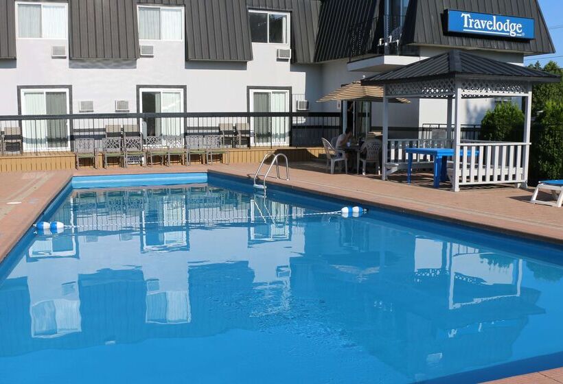 فندق Travelodge By Wyndham Gananoque