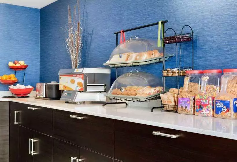 酒店 Travelodge By Wyndham Windsor