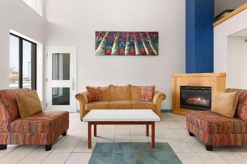 酒店 Travelodge By Wyndham Windsor