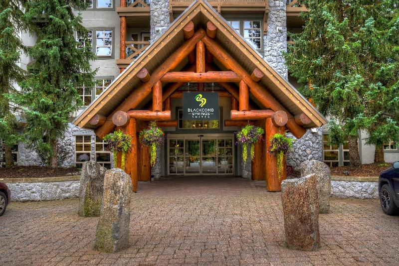 اقامتگاه Blackcomb Springs Suites By Clique