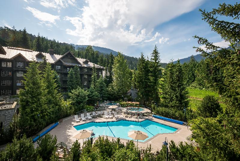 اقامتگاه Blackcomb Springs Suites By Clique