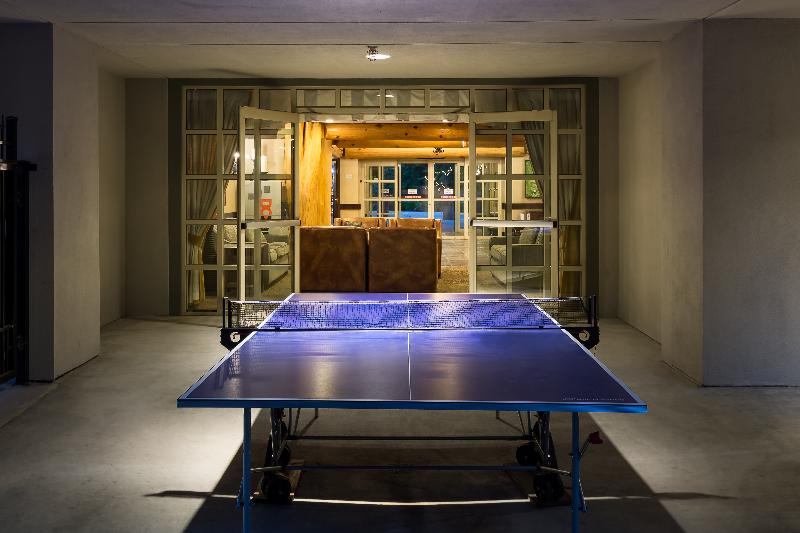 اقامتگاه Blackcomb Springs Suites By Clique