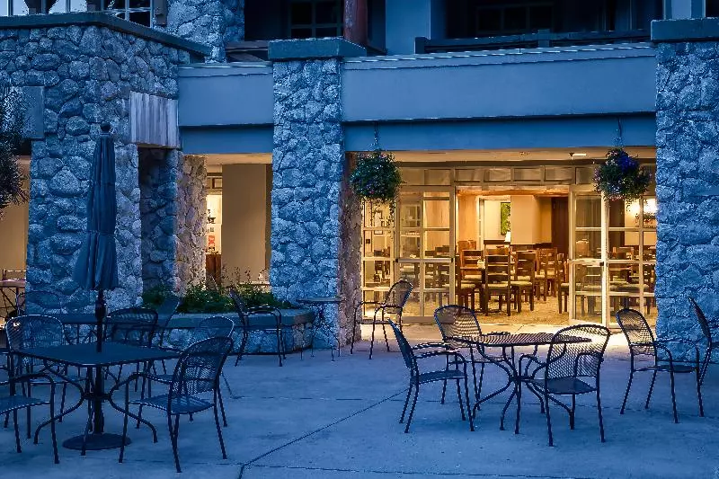 레지던스 Blackcomb Springs Suites By Clique