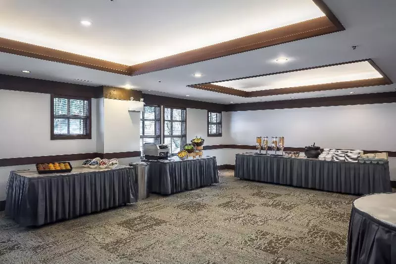 레지던스 Blackcomb Springs Suites By Clique