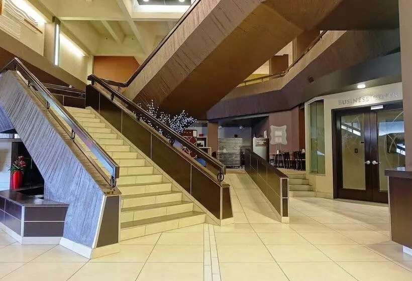 渡假胜地  Ramada Plaza By Wyndham Regina Downtown