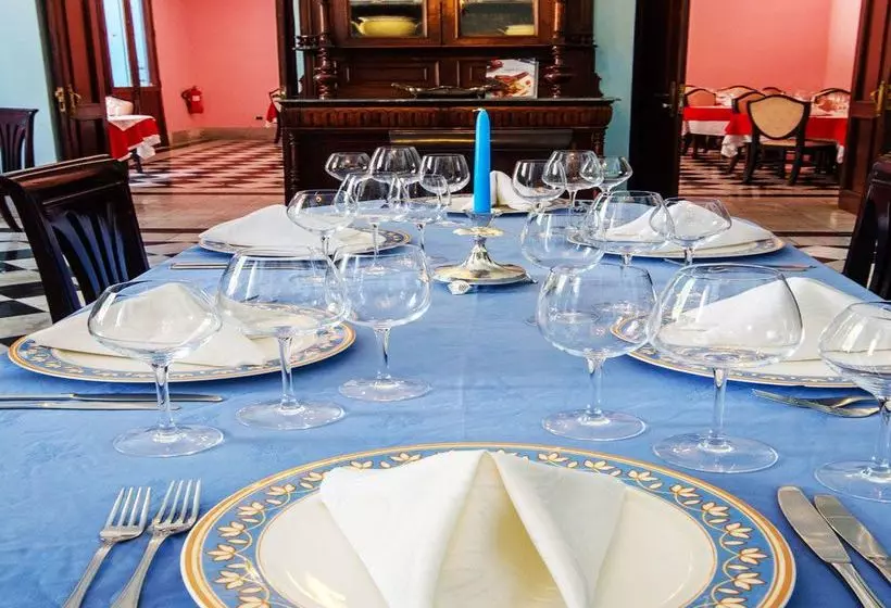 ホテル Santa Isabel