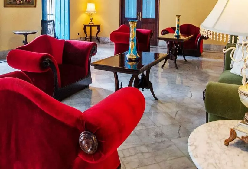 ホテル Santa Isabel