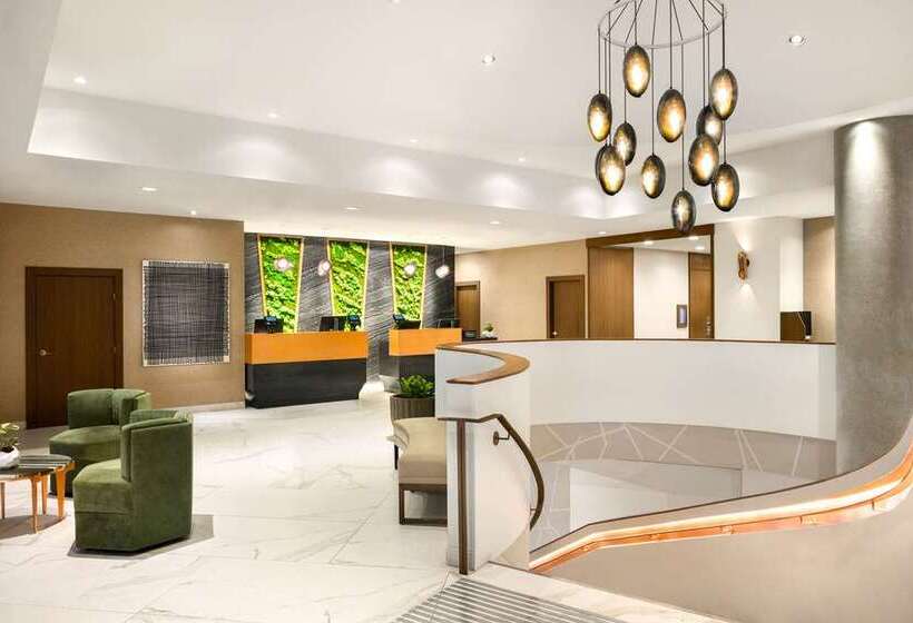 هتل Hilton Vancouver Downtown