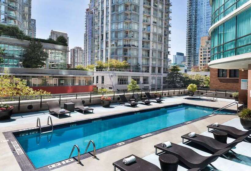 هتل Hilton Vancouver Downtown