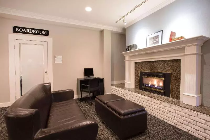 酒店 Ramada By Wyndham Duncan Cowichan Valley