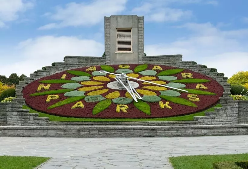 Skyline Hotel & Waterpark