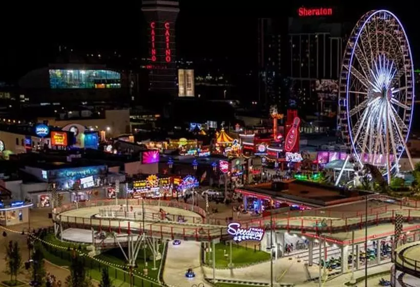 Skyline Hotel & Waterpark